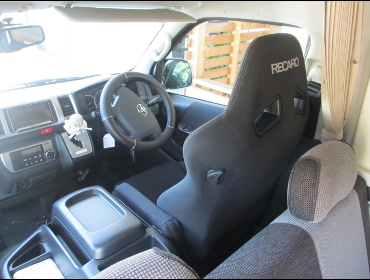 RECARO　SR-7F　GK100　BK/BK　アームレスト付き