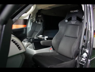 RECARO　SR-7F　GK100　BK/BK　アームレスト付き